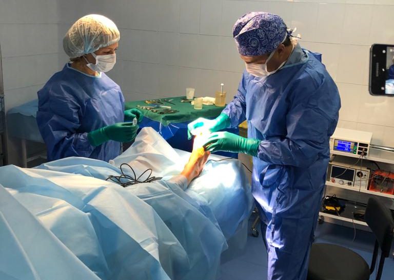 Пенная склеротерапия вен в клинике Бегмы