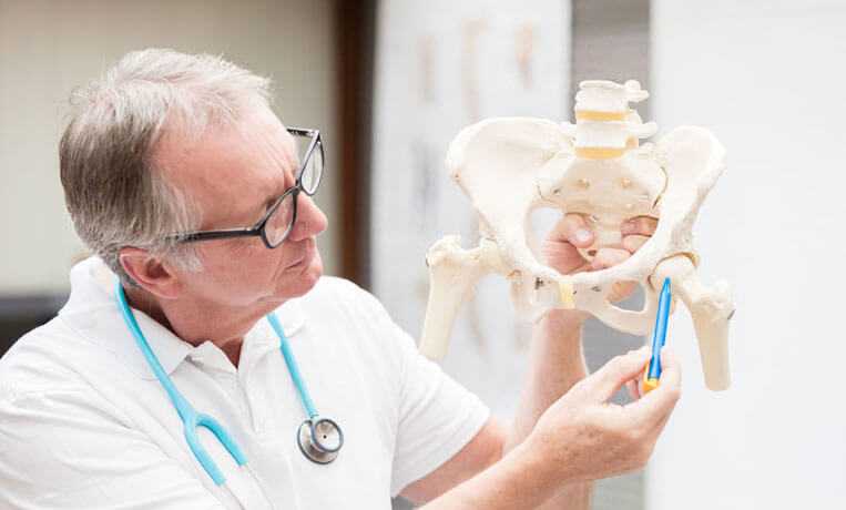 Когда делать эндопротезирование тазобедренного сустава