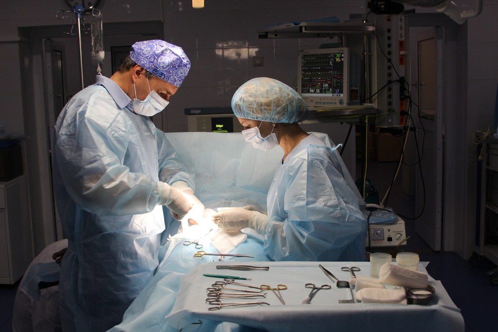 ХИРУРГ ПО ЛЕЧЕНИЮ ВАРИКОЗА И ГРЫЖ В МОСКВЕ