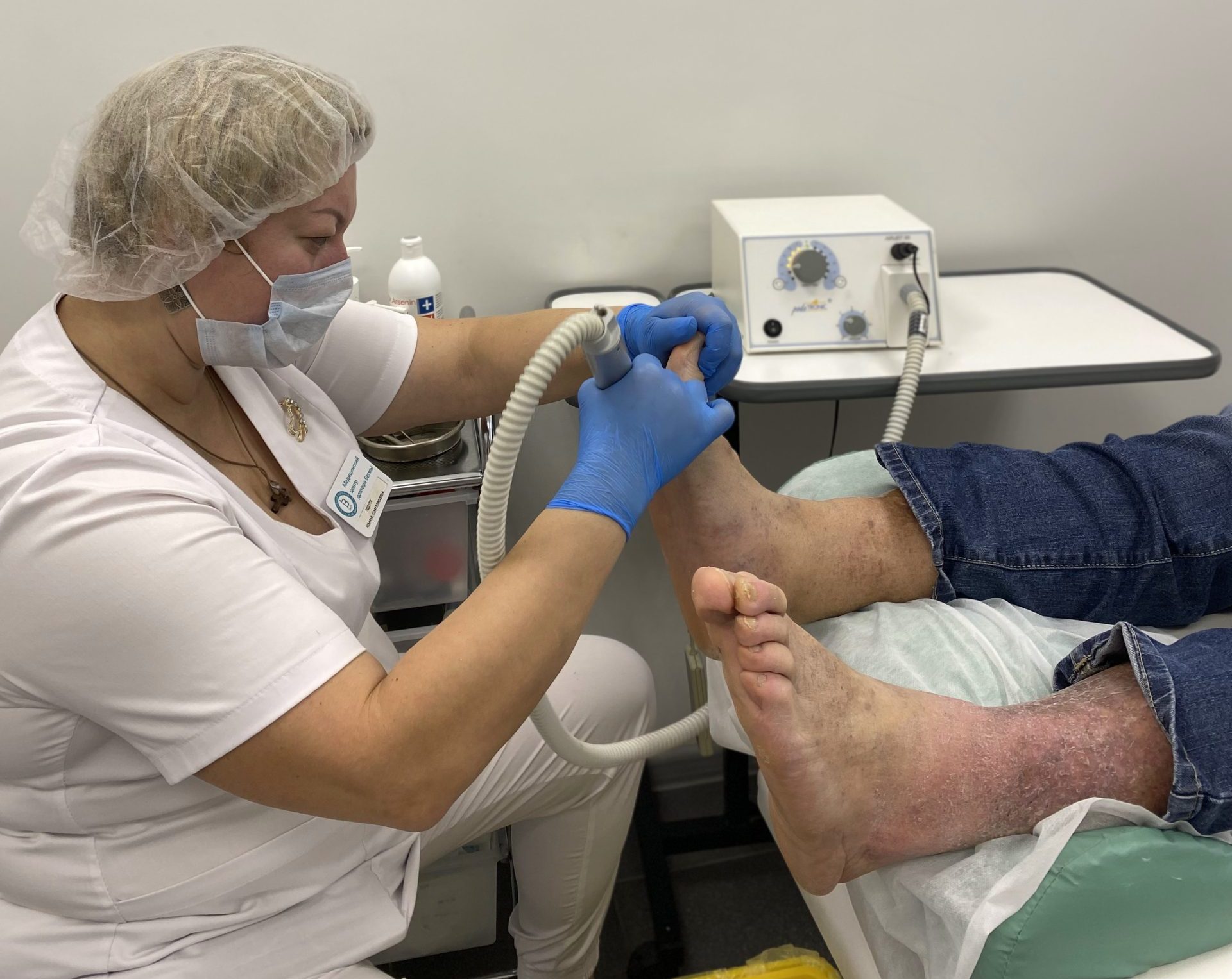 Какие процедуры проводятся на PodoTRONIC Air Jet 30