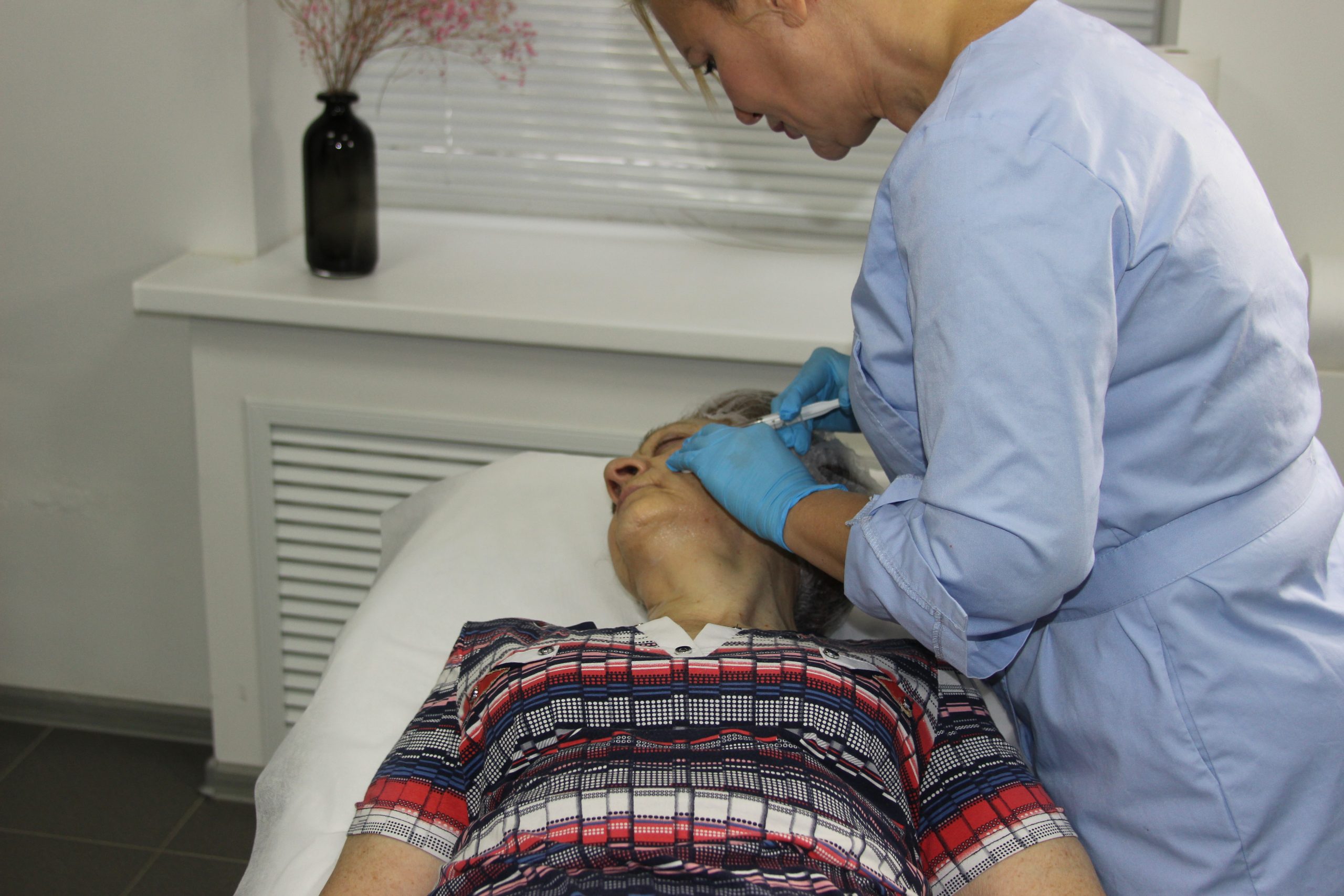 ДЕКОРАТИВНАЯ КОСМЕТОЛОГИЯ