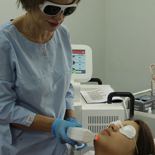 Удаление пигментных пятен на лице лазером